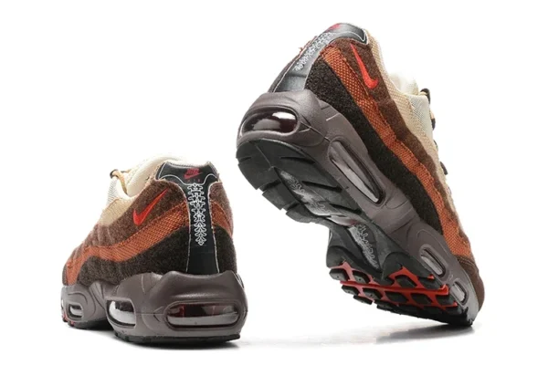 NIKE AIR MAX 95 - Imagem 18